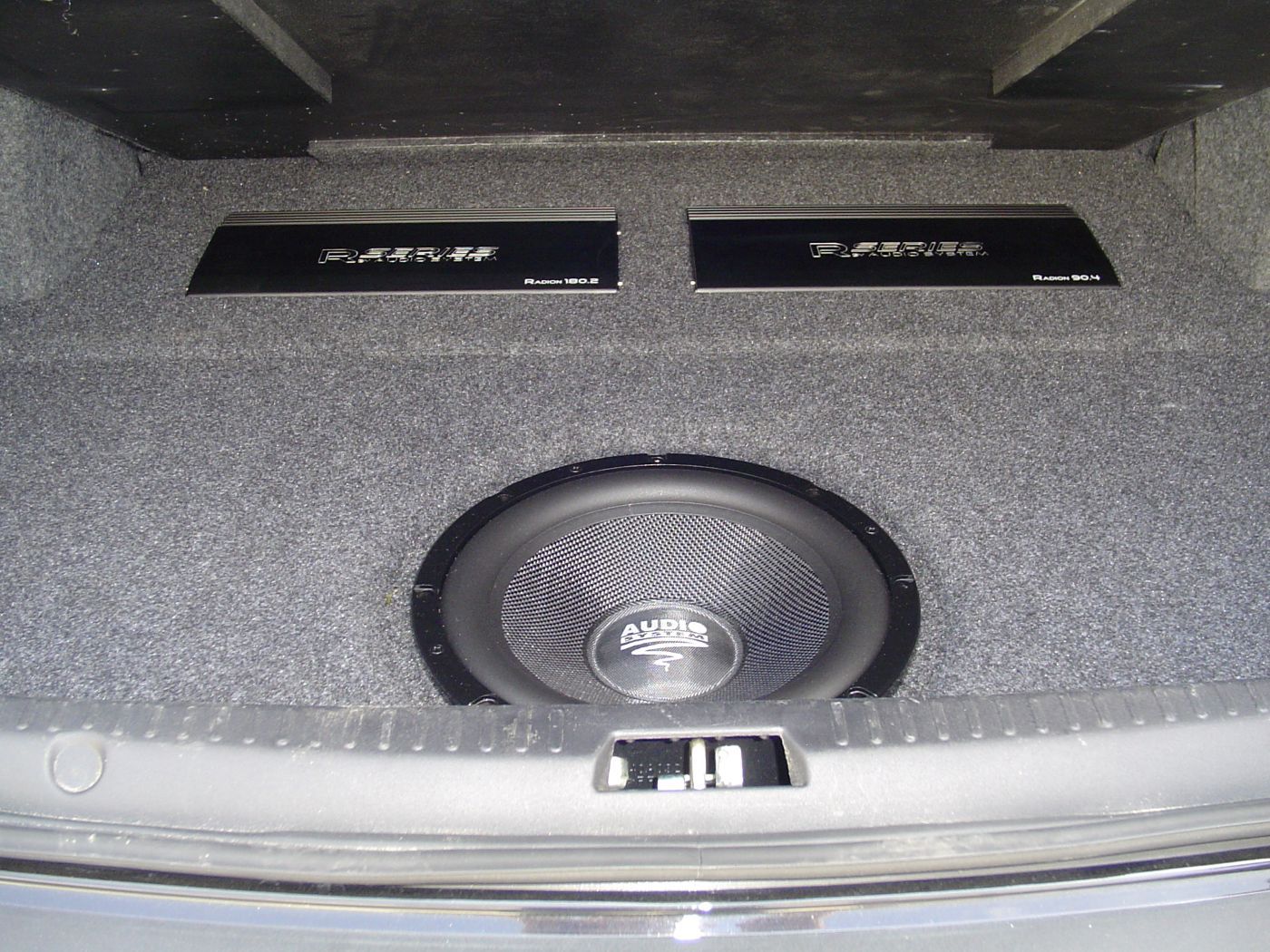 Mitsubishi Lancer 8 Audio System Verstaerker Einbau