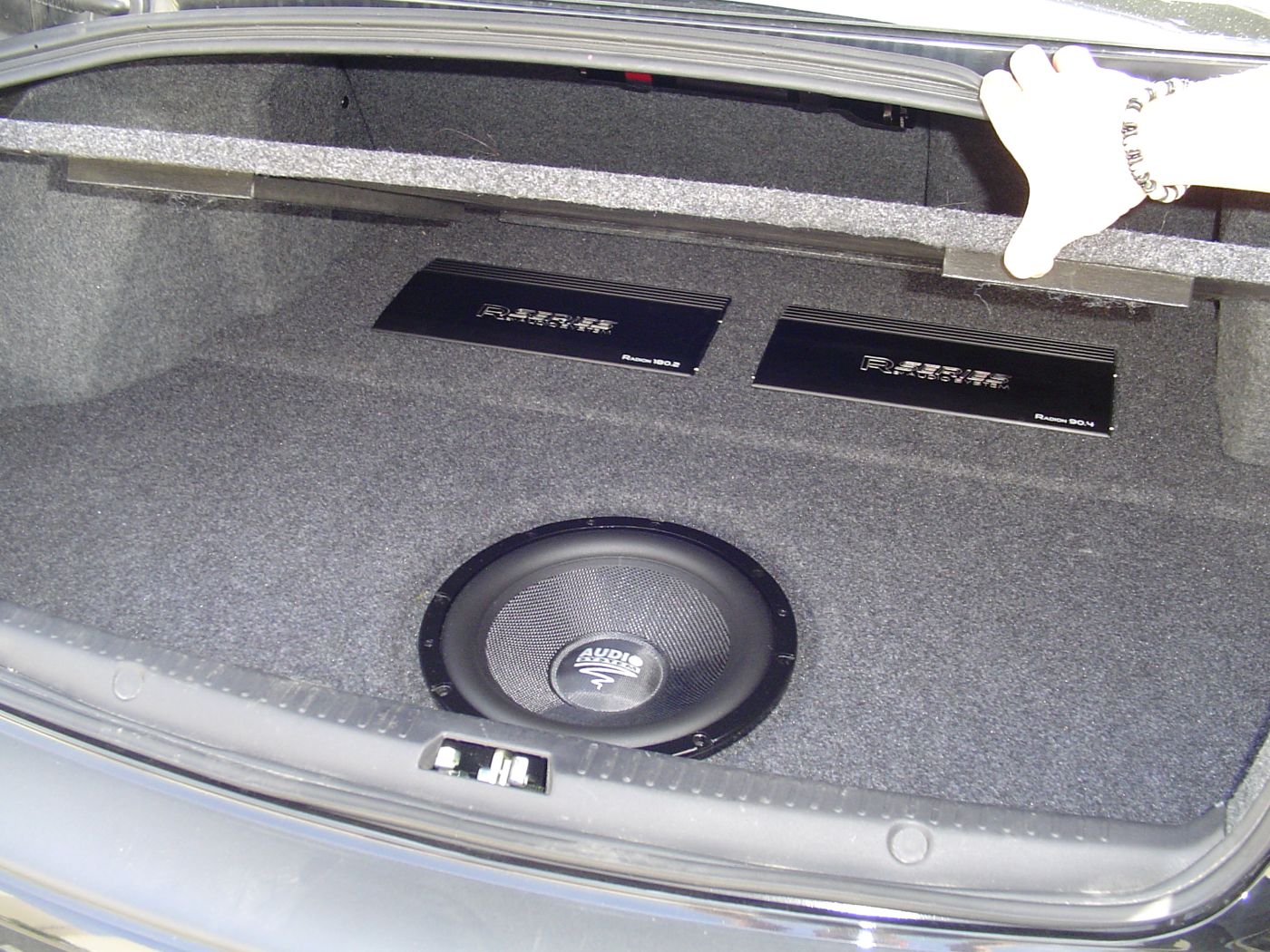 Mitsubishi Lancer 8 Subwoofer Integration Kofferraum