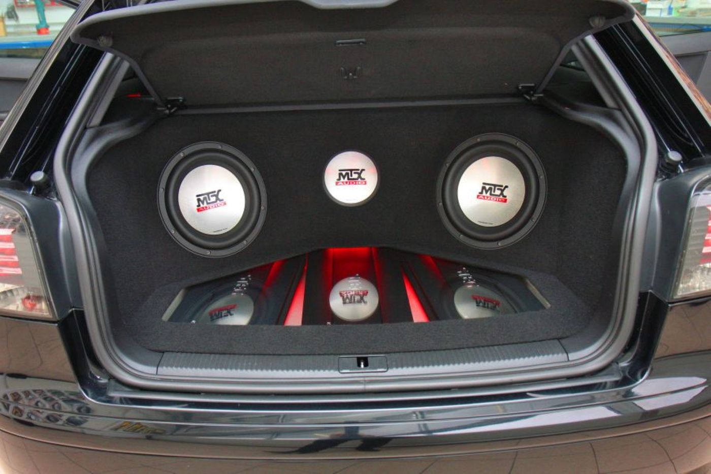 Audi A3 8P MTX Subwoofer Kofferraum