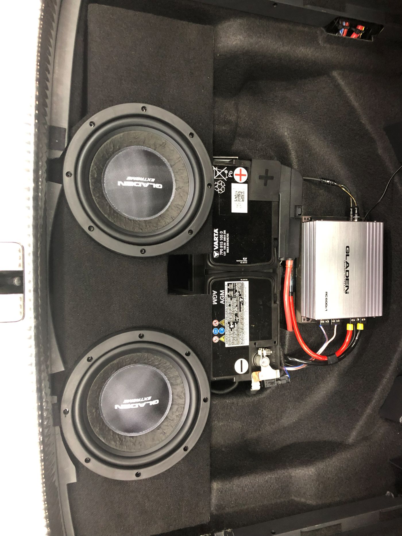 Audi A4 B9 Subwoofer Verstaerker Einbau